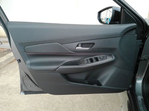 Used 2026 Nissan Sentra SR w/ Floor Mat Package FWD image 11