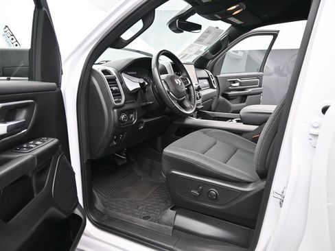 Used 2022 RAM 1500 Big Horn AWD/4WD image 9