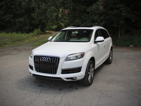Used 2015 Audi Q7 TDI Premium Plus w/ Premium Plus Package AWD/4WD image 2