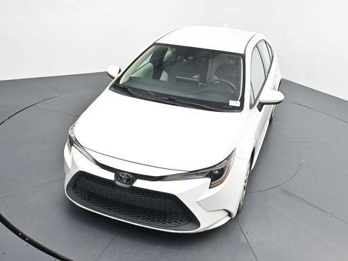 Used 2021 Toyota Corolla LE FWD image 11