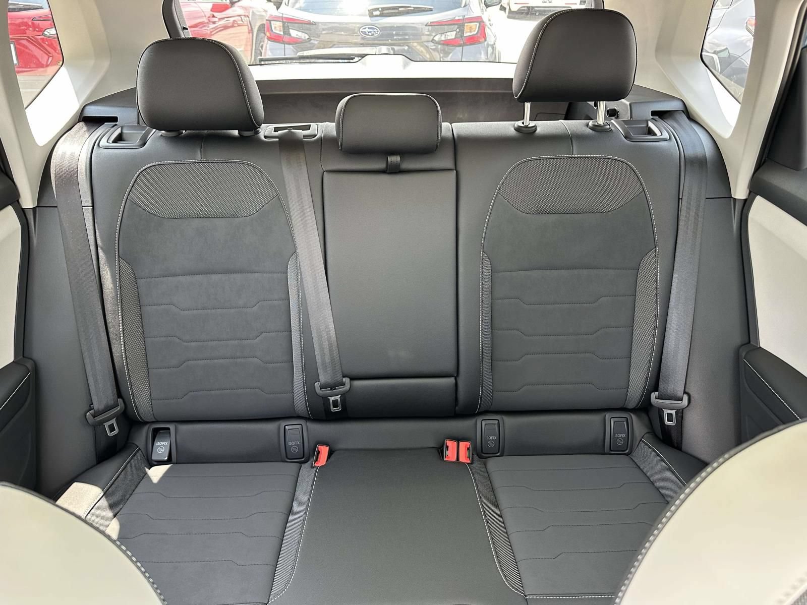 New 2026 Volkswagen Taos SE AWD/4WD image 14