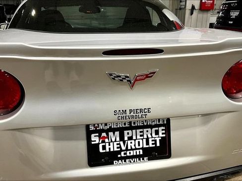 Used 2013 Chevrolet Corvette Grand Sport RWD image 17