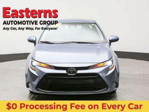 Used 2024 Toyota Corolla LE FWD image 2