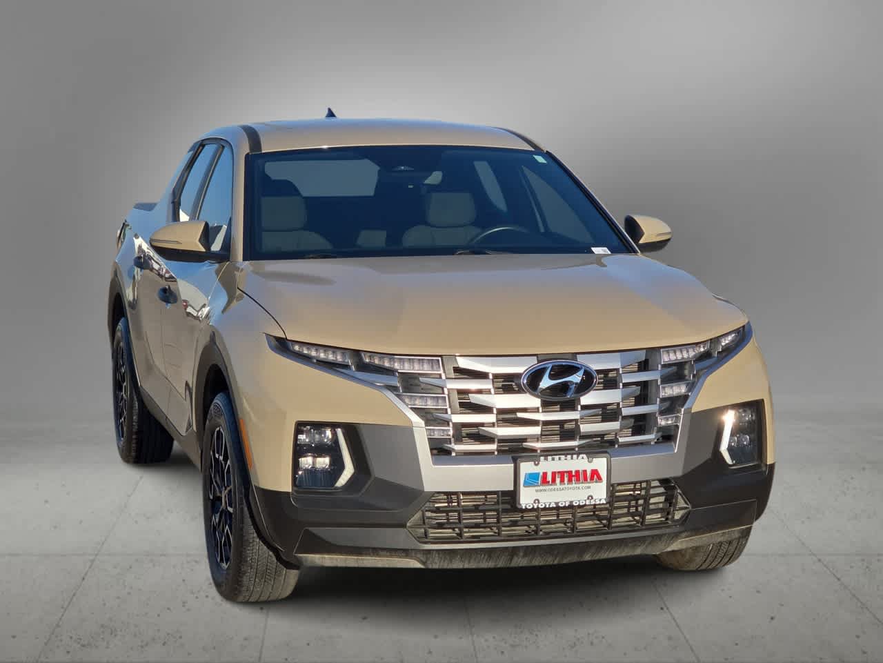 Used 2024 Hyundai Santa Cruz SEL FWD image 3