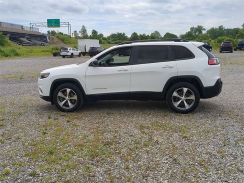 Used 2022 Jeep Cherokee Limited image 6