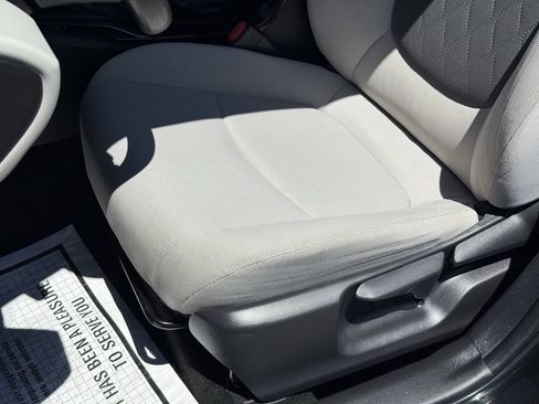 Used 2020 Toyota Corolla LE w/ Carpet Mat Package (TMS) FWD image 15