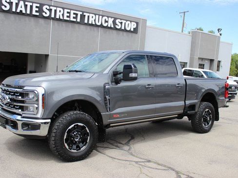 Used 2025 Ford F350 Lariat w/ Lariat Ultimate Package AWD/4WD image 1