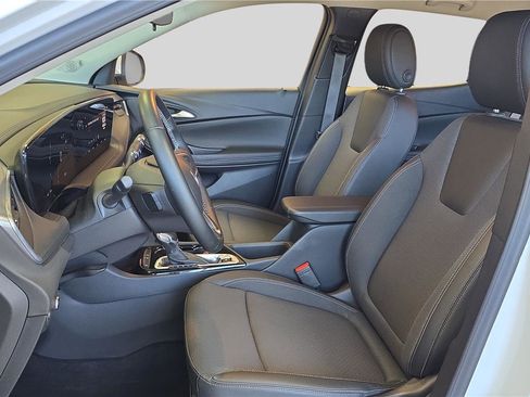 Used 2024 Buick Encore GX Preferred image 11