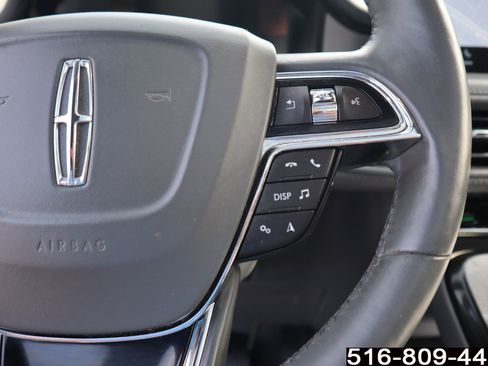 Used 2022 Lincoln Nautilus Reserve image 26