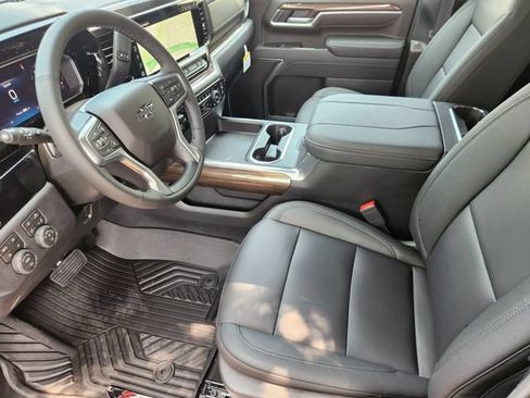 New 2026 Chevrolet Silverado 2500 LT w/ Trail Boss Package AWD/4WD image 4