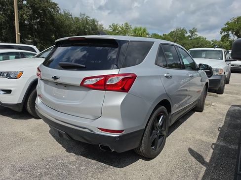 Used 2019 Chevrolet Equinox LT FWD image 3