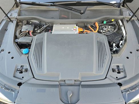 Used 2022 Audi e-tron Premium image 35