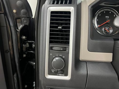 Used 2009 Dodge Ram 1500 Truck SLT AWD/4WD image 17