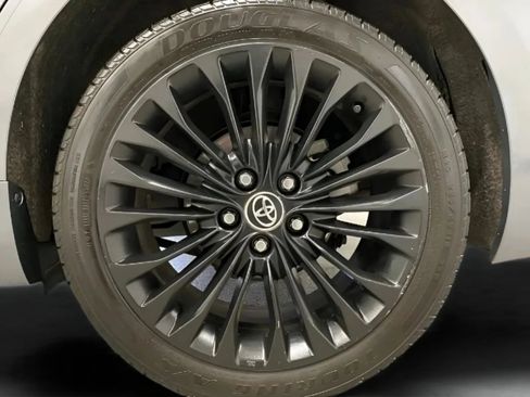 Used 2016 Toyota Avalon Limited w/ Protection Package FWD image 26