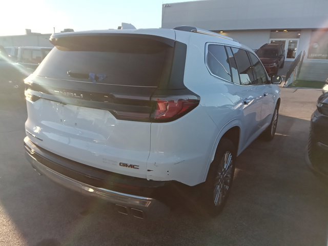 Used 2024 GMC Acadia Denali AWD/4WD image 4