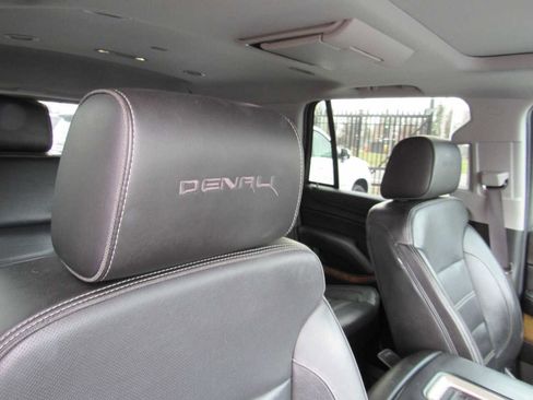Used 2017 GMC Yukon Denali w/ Open Road Package image 9