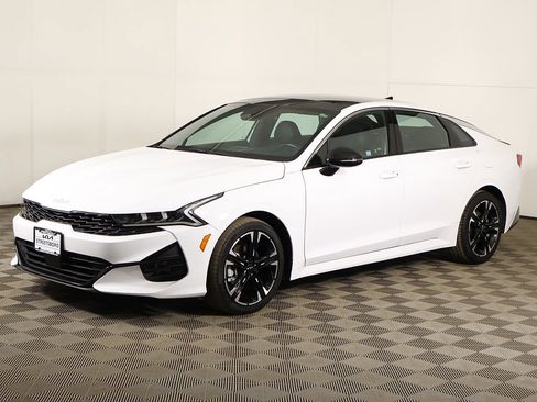 Used 2023 Kia K5 GT-Line image 9