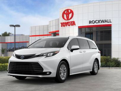 New 2025 Toyota Sienna XLE w/ XLE Plus Package