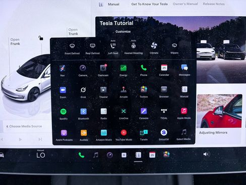 Used 2023 Tesla Model 3 Standard Range image 21