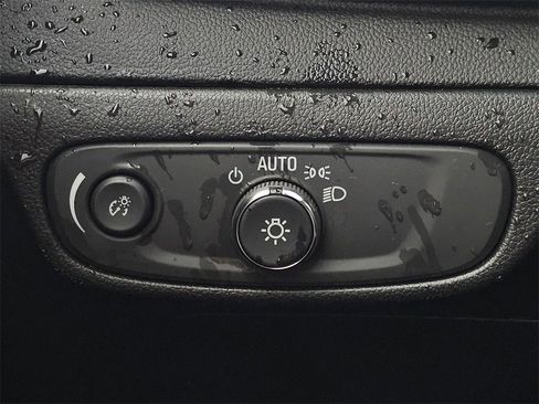 Used 2023 Chevrolet Bolt LT w/ Infotainment Package image 36