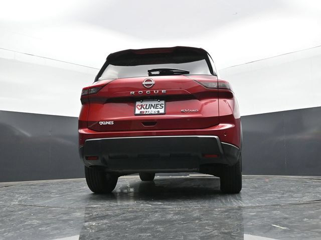 Used 2025 Nissan Rogue SV AWD/4WD image 47