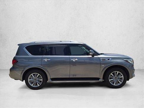 Used 2019 INFINITI QX80 Luxe w/ All-Season Package RWD image 3