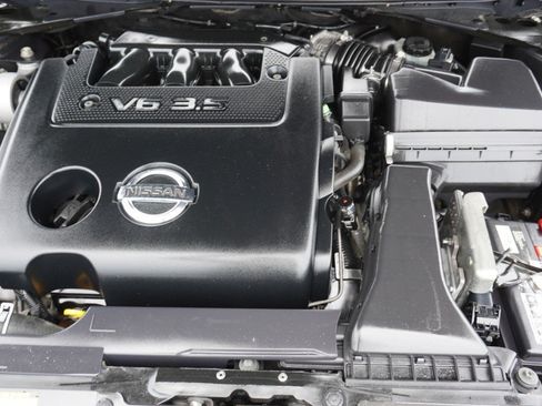 Used 2011 Nissan Altima 3.5 SR w/ 3.5SR Premium Pkg FWD image 32