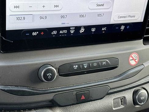 Used 2022 Ford Transit 350 XLT image 18