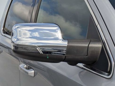 Used 2025 RAM 1500 Limited AWD/4WD image 12