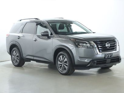 Used 2025 Nissan Pathfinder SV