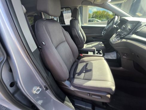 Used 2019 Honda Odyssey LX image 9