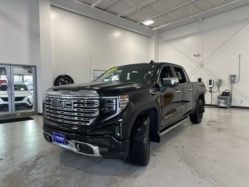 Used 2022 GMC Sierra 1500 Denali w/ Denali Reserve Package image 10