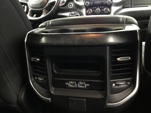 Used 2022 RAM 1500 Big Horn AWD/4WD image 17