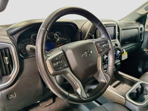 Used 2019 Chevrolet Silverado 1500 LT Trail Boss AWD/4WD image 11
