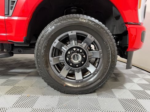 Used 2023 Ford F250 Lariat w/ Sport Appearance Package AWD/4WD image 10