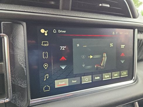 Used 2024 GMC Yukon Denali AWD/4WD image 32