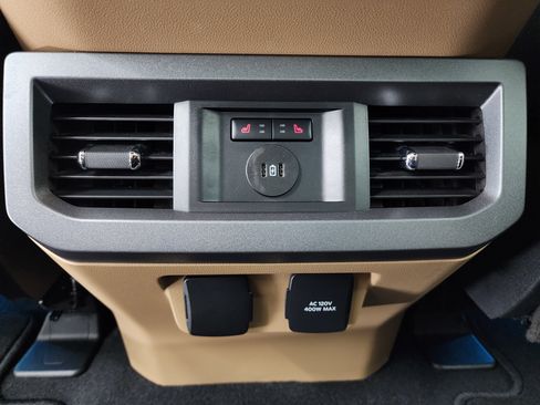 Used 2023 Ford F250 Lariat w/ Sport Appearance Package image 44