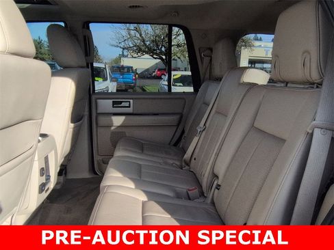 Used 2014 Ford Expedition Limited image 25