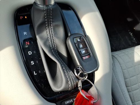 Used 2026 Honda HR-V LX image 37