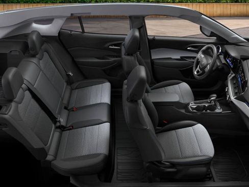 New 2026 Chevrolet Trax LT w/ Driver Confidence Package FWD image 6