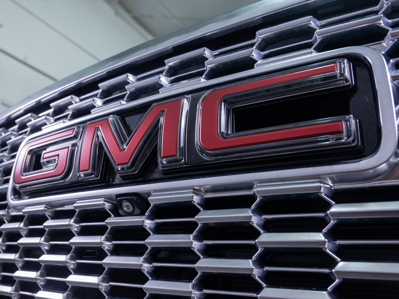 Used 2023 GMC Yukon Denali w/ Denali Reserve Package AWD/4WD image 5