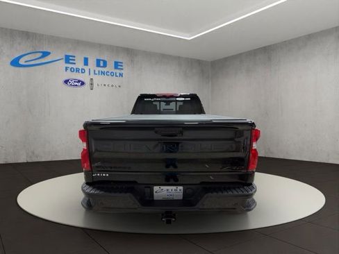 Used 2025 Chevrolet Silverado 1500 ZR2 w/ Technology Package AWD/4WD image 9