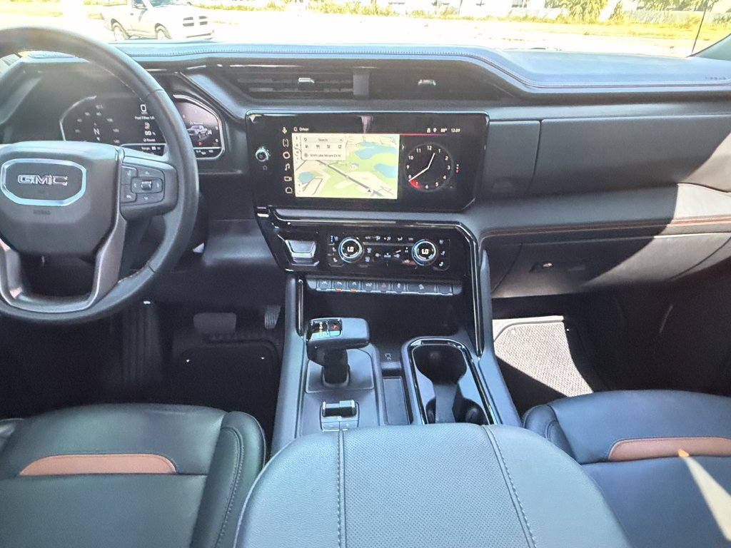 Used 2025 GMC Sierra 1500 AT4 w/ AT4 Premium Package AWD/4WD image 15