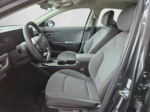 Used 2025 Kia K4 FWD image 10