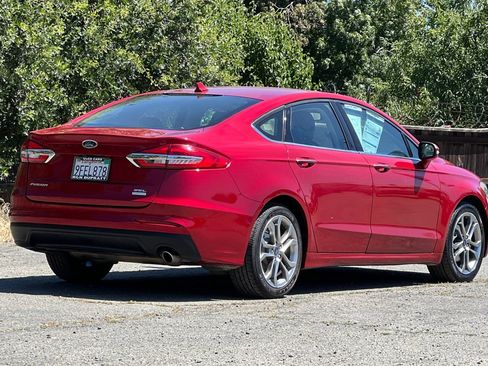 Certified 2020 Ford Fusion SEL FWD image 4