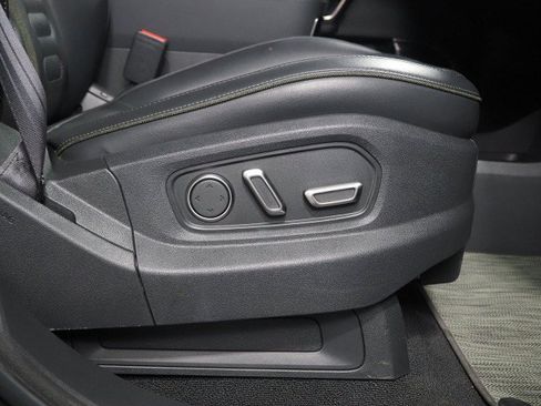 Used 2024 Rivian R1S Adventure AWD/4WD image 81