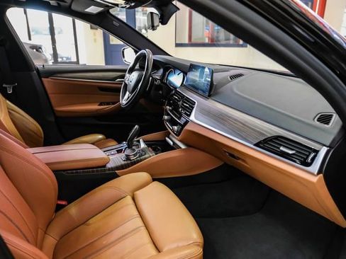 Used 2018 BMW 540i image 14