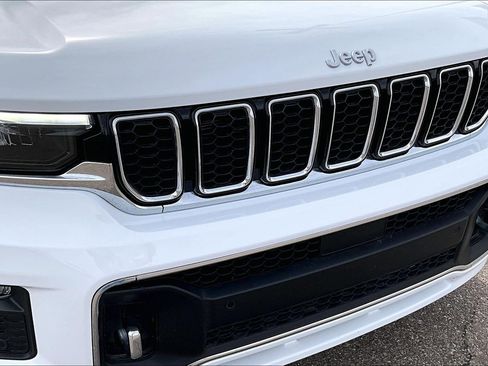 Used 2024 Jeep Grand Cherokee L Overland w/ Luxury Tech Group IV image 33