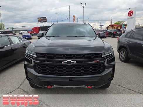 Used 2023 Chevrolet Tahoe Z71 w/ Luxury Package AWD/4WD image 2