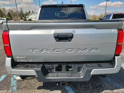 Used 2024 Toyota Tacoma SR5 image 5